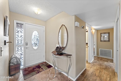 03-003-foyer
