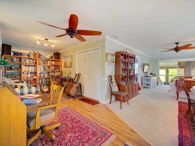 LIBRARY/DEN