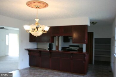 2554 Flat Iron Rd, Montross, VA 22520 - photo 5