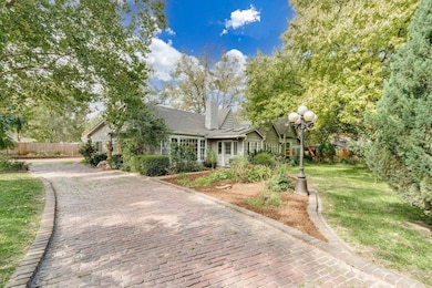 1739 N Ferrell Dr, Wichita, KS 67203 - photo 4