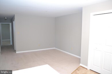 2400 Ellsworth Way unit 2C, Frederick, MD 21702 - photo 4