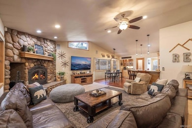 842 Silver Tip Dr, Big Bear Lake, CA 92315 - photo 4