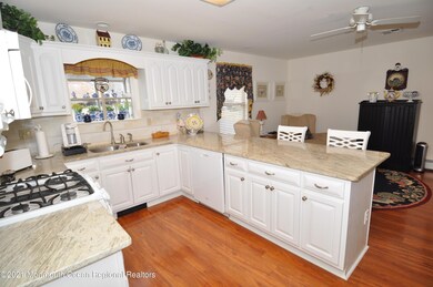 33 Morning Glory Ln, Whiting, NJ 08759 - photo 3