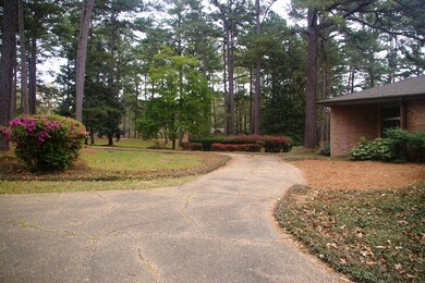 1032 Hawthorne Dr, McComb, MS 39648 - photo 7