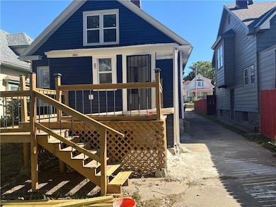 2410 Myrtle Ave, Kansas City, MO 64127 - photo 3