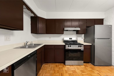 264 E Bailey Rd unit E, Naperville, IL 60565 - photo 4