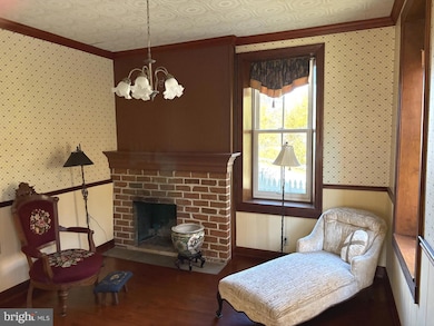 113 Race St, Boiling Springs, PA 17007 - photo 7