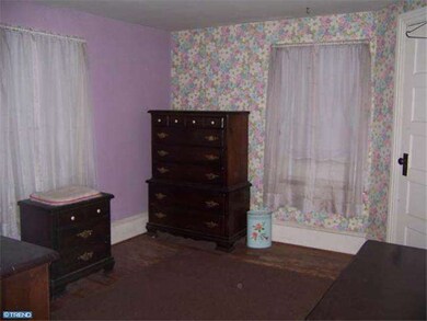 1431 Valley View Rd, Pottstown, PA 19465 - photo 7