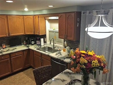 Eat - in Kitchen , solid surface counters, glass t