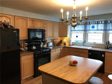 7 Surrey Rd, Barrington, RI 02806 - photo 4