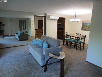 Living Room/Dining Room