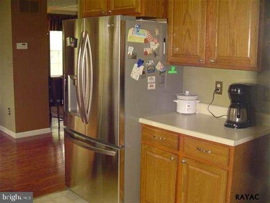 139 Hershey Cir, Stewartstown, PA 17363 - photo 4