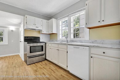 422 N Magnolia Ave, Lansing, MI 48912 - photo 7