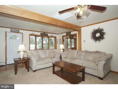 209 S Manor Dr, Media, PA 19063 - photo 5