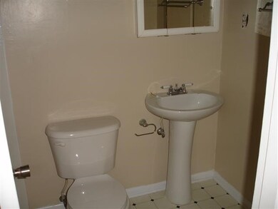 717 Dennis Ct, Jacksonville, NC 28546 - photo 7