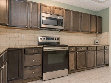 254 Oakwood Ln, Pineville, LA 71360 - photo 4