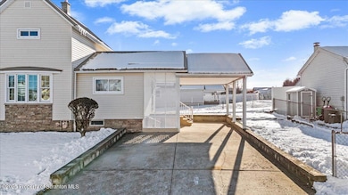 701 E Scott St, Olyphant, PA 18447 - photo 6