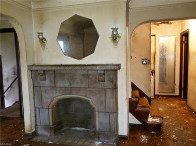 17909 Maplecliff Rd, Cleveland, OH 44119 - photo 6