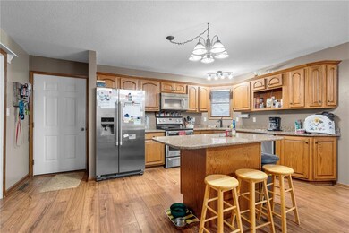 Kitchen, with island