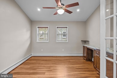 34 Rocky Pool Ln, Levittown, PA 19055 - photo 6