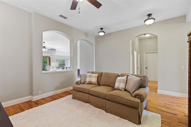 201 Lyndhurst Dr, Wylie, TX 75098 - photo 6