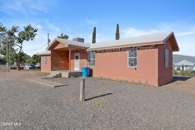 330 Valle Del Carmen Dr, Socorro, TX 79927 - photo 6