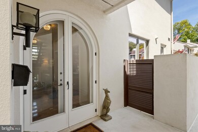 4 Brettagne unit 4, Devon, PA 19333 - photo 2