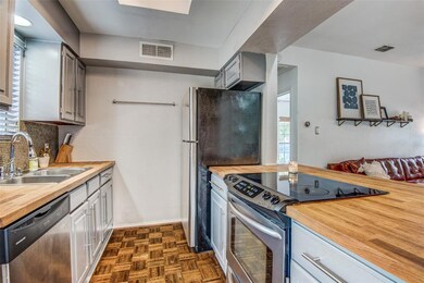 Kitchen open to LR makes for an integrated convers
