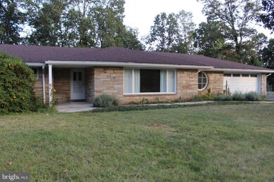 7 Forest Dr, Cumberland, MD 21502 - photo 2