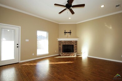 5027 Shiloh Ridge Dr, Tyler, TX 75703 - photo 2