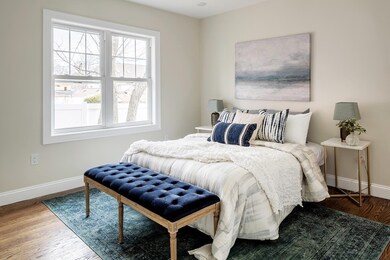 860 Watertown St unit 860, Newton, MA 02465 - photo 5