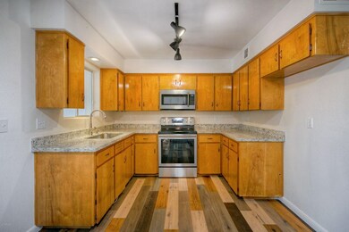 535NValleyDr-007