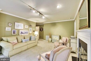 127 Timberbrook Ln unit 204, Gaithersburg, MD 20878 - photo 5