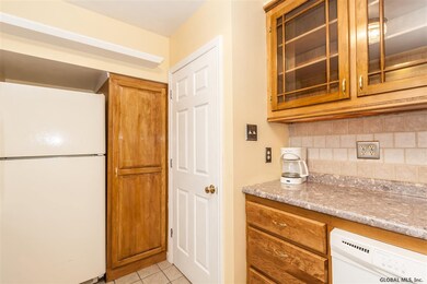 133 Division St, Schenectady, NY 12302 - photo 7