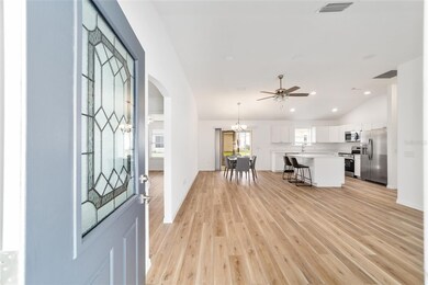 1312 Landeros Ln, Lady Lake, FL 32159 - photo 3