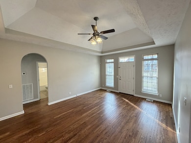 219 Iroquois Dr, White House, TN 37188 - photo 3