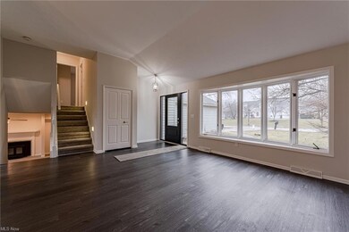 9621 Grist Mill Run, Olmsted Falls, OH 44138 - photo 6