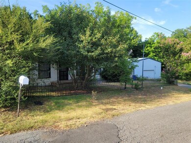 823 Dubois St, Denison, TX 75020 - photo 2