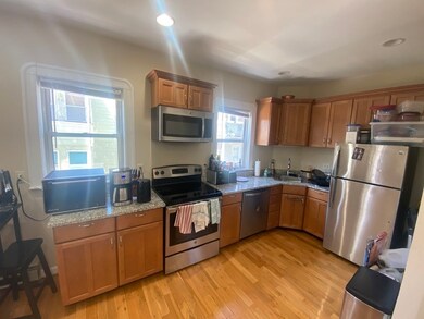 9 Aberdeen Rd unit 3, Somerville, MA 02144 - photo 5