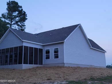 624 Kimberly Ct- side view