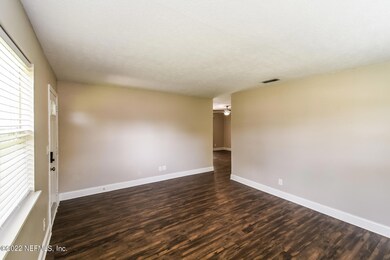 2141 Figaro Ln, Jacksonville, FL 32210 - photo 3