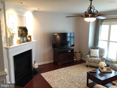 14620 Crossfield Way unit 225A, Woodbridge, VA 22191 - photo 2