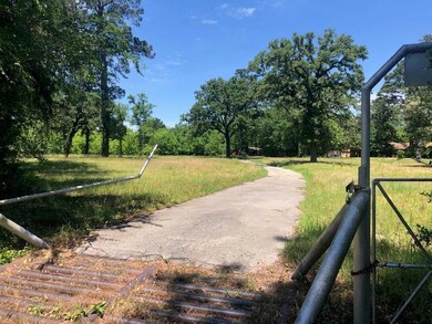 804 Keathley Rd, Lufkin, TX 75904 - photo 2