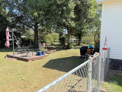 202 N Ingram St, Kershaw, SC 29067 - photo 5