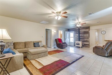 1383 Sandy Ln, Weatherford, TX 76088 - photo 5