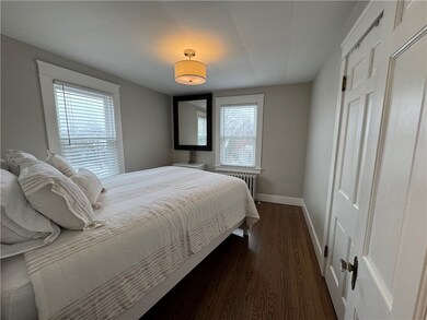 9 Sagamore St, Newport, RI 02840 - photo 2