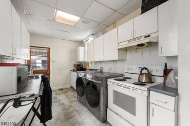 317 Mercer St, Phillipsburg, NJ 08865 - photo 5