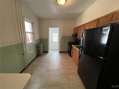 1134 W Maple St, Allentown, PA 18102 - photo 3