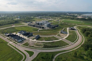 E Lake Vista Blvd - Full Lots Overview