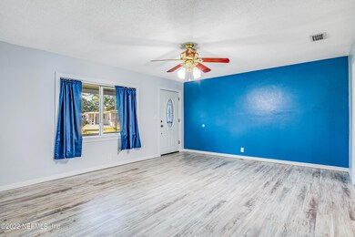 6203 Alexon Dr, Jacksonville, FL 32210 - photo 6